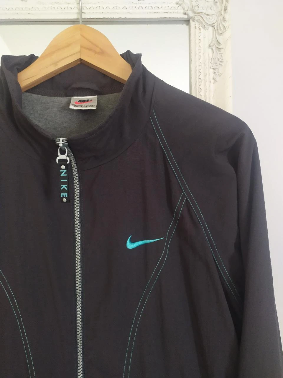 Vintage Y2K Nike GG Escuro Cinza Nylon Jaqueta Cortavento Original – photo 4